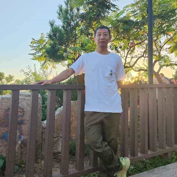 47岁岁辽宁单身帅哥 - 台湾吉缘网
