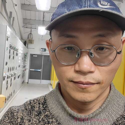 44岁岁广东单身帅哥 - 台湾吉缘网